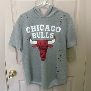 NBA Official brand Chicago Bulls short-sleeve hoodie jersey Men’s Large.